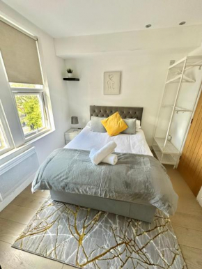 Cosy En-Suite Room in Stratford